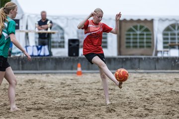 Bild 32 - wBJ/wCJ Beachsoccer Cup